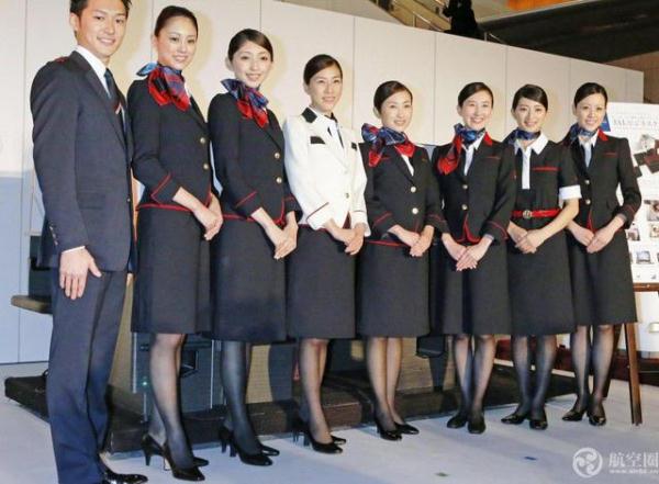 航空圈讯 日本航空（JAL）一名空姐近日在国际航班上偷喝香槟酒，被航空公司处分，而日本航空社长也降薪一个月，降薪2成。鱼见海科技-小程序源码-网站源码-免费源码鱼见海资源网-免费PHP网站源码模板,插件软件资源分享平台！