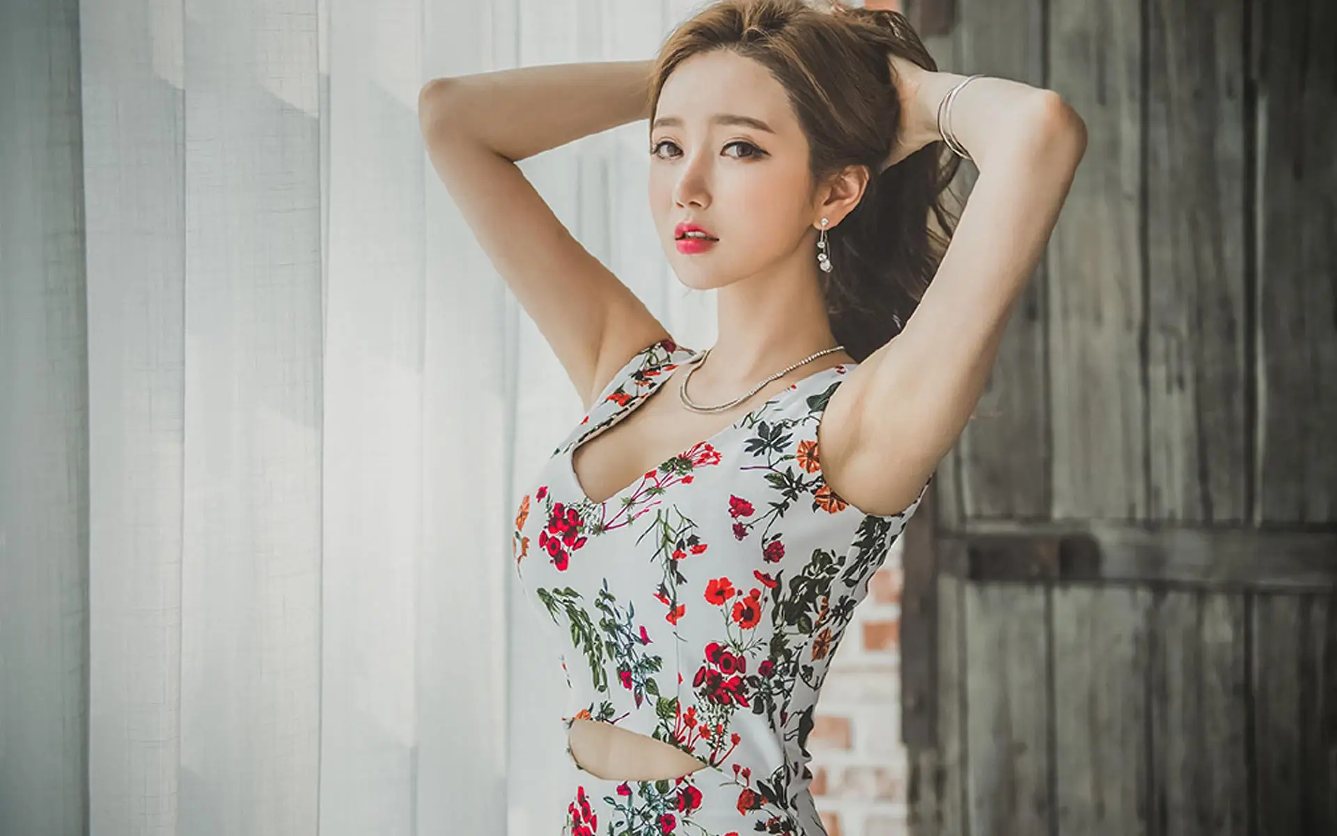 百万资源网丨鱼见海科技- 弹幕游戏开发与网创资源和网站源码下载